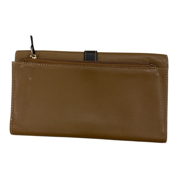 🧡 5 for $25 🧡 Brown Floral Accent Wallet - Picture 2 of 3